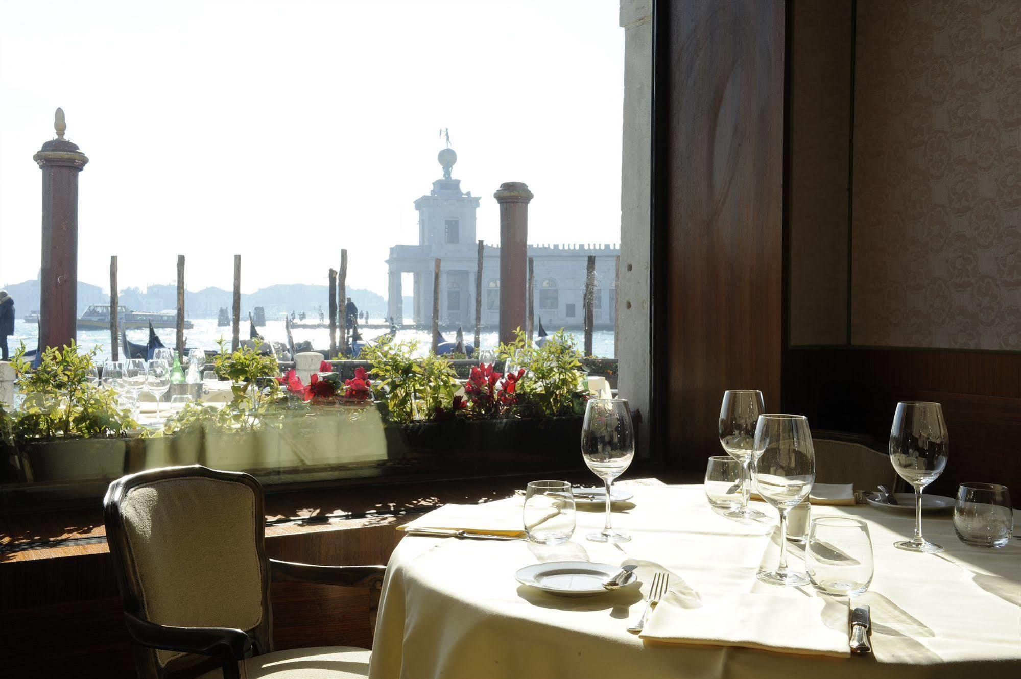 Hotel Monaco&grand Canal 4*