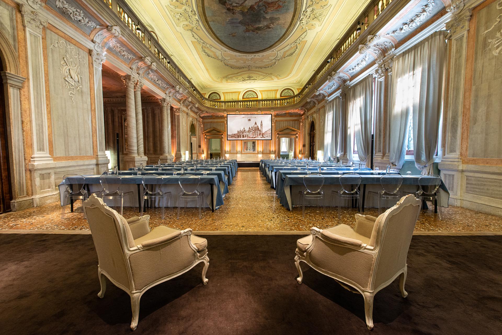 Hotel Monaco&grand Canal 4*