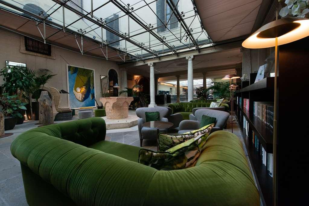 Hotel Monaco&grand Canal 4*